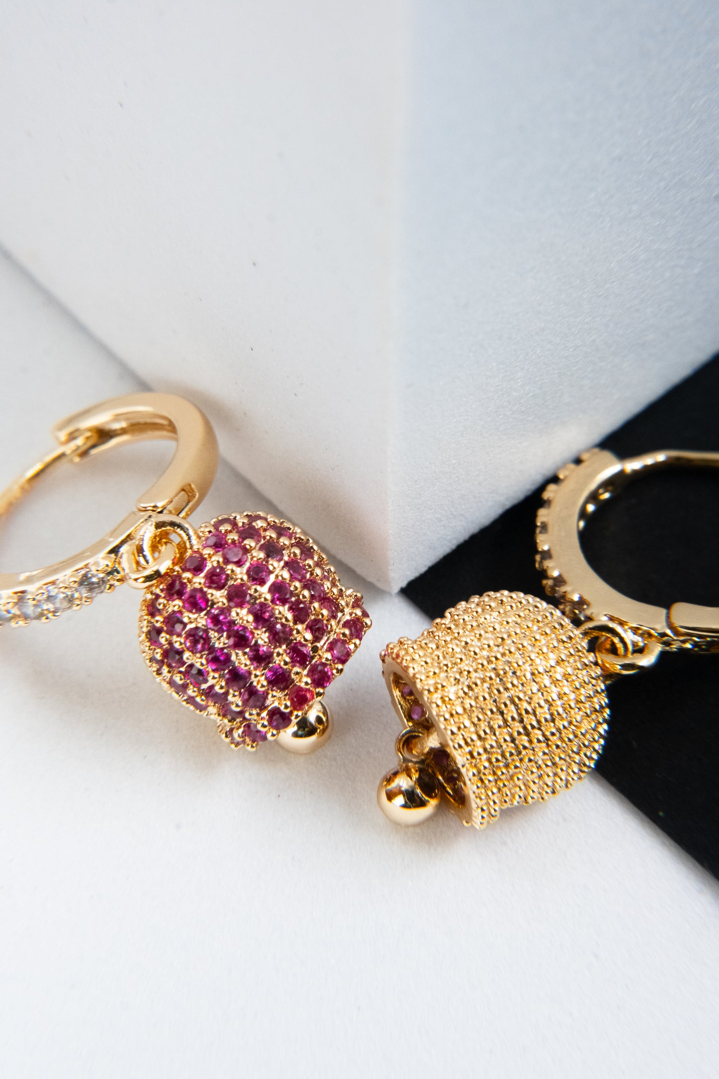 ORECCHINI CAMPANELLA ORO & FUCSIA