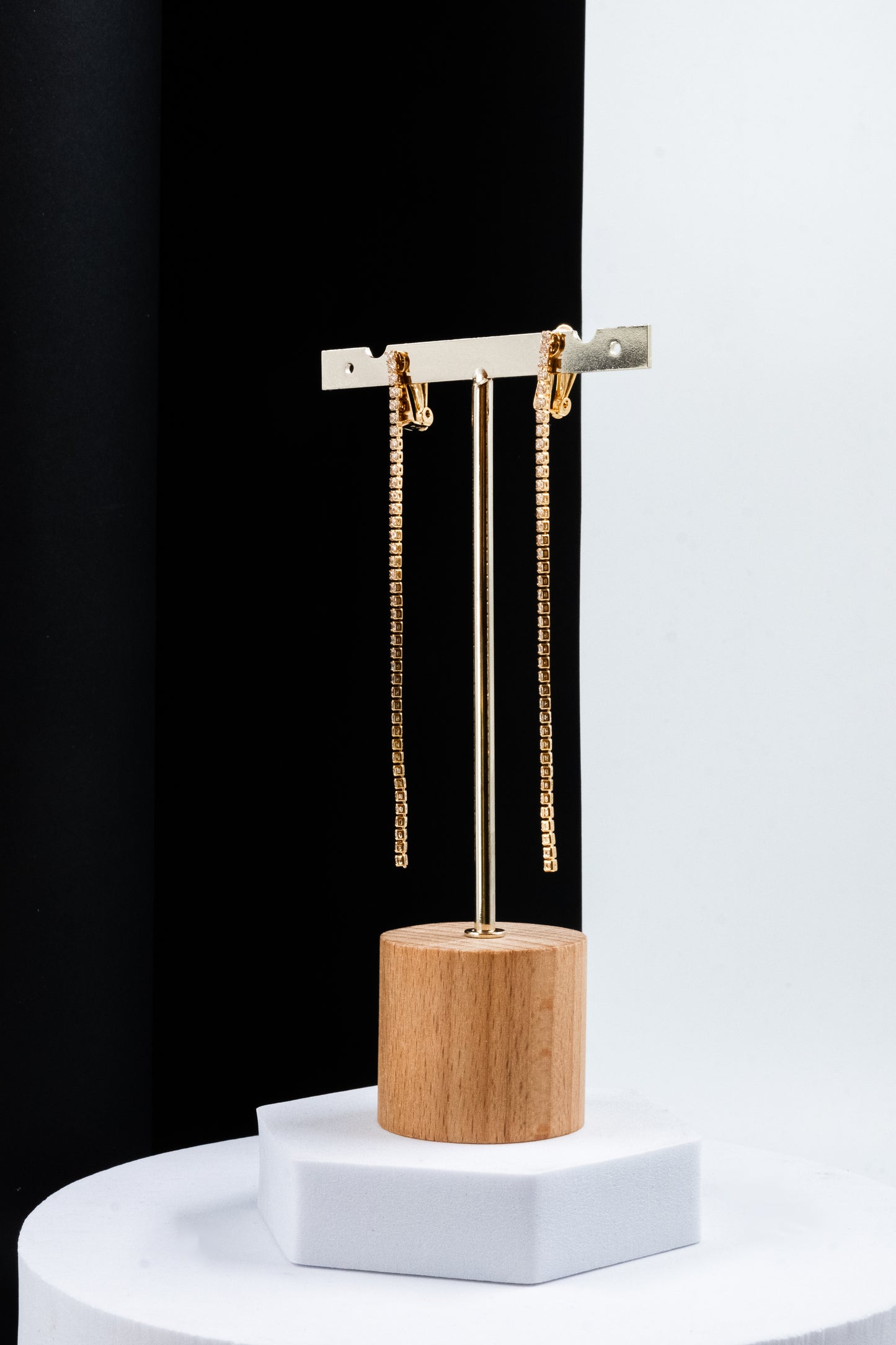 ORECCHINI CLIP 1 FILO STRASS ORO