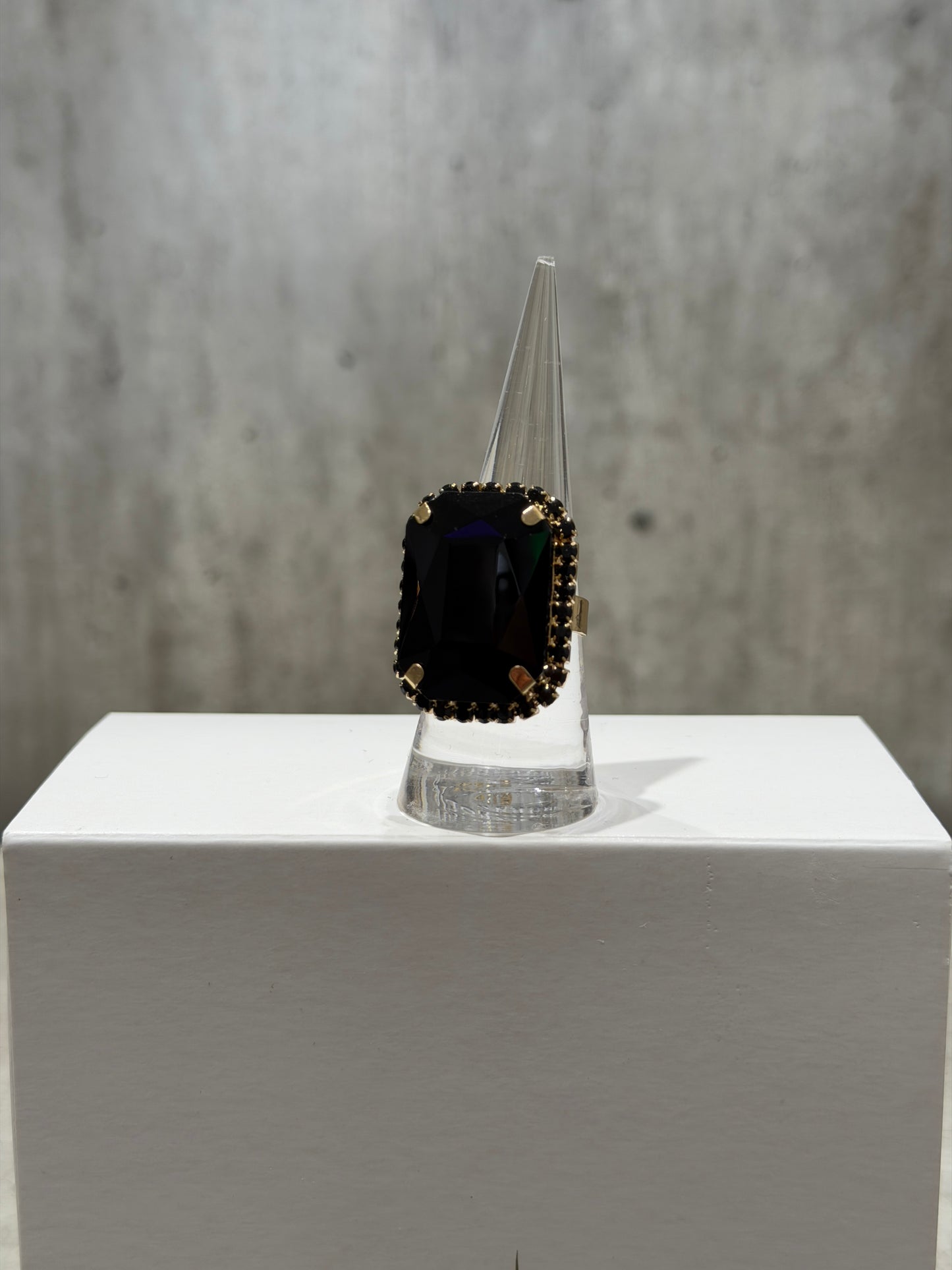 ANELLO RETTANGOLARE FASHION NERO