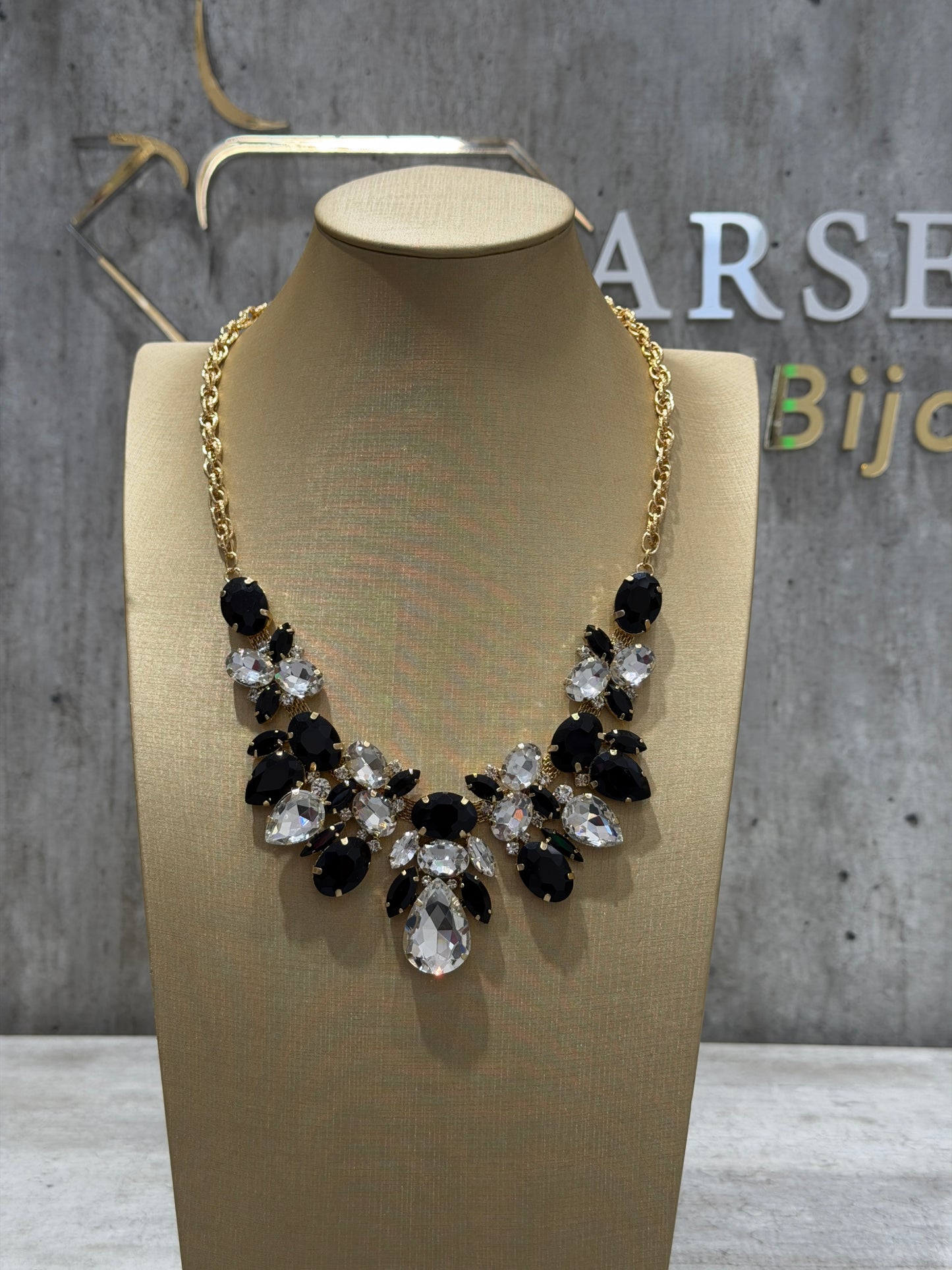 COLLANA FASHION NERO & BIANCO