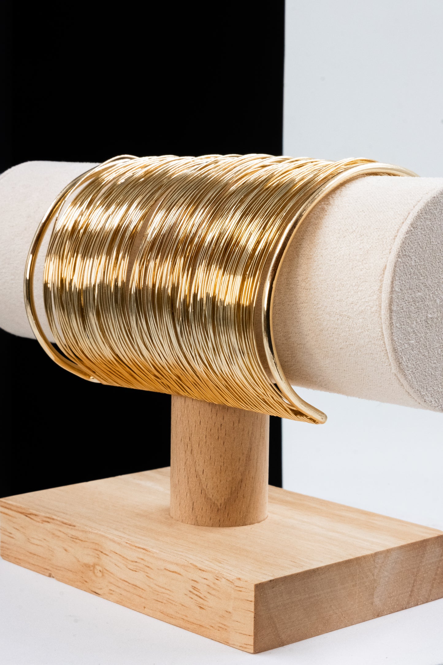 BRACCIALE RIGIDO MULTIFILO 8 CM ORO