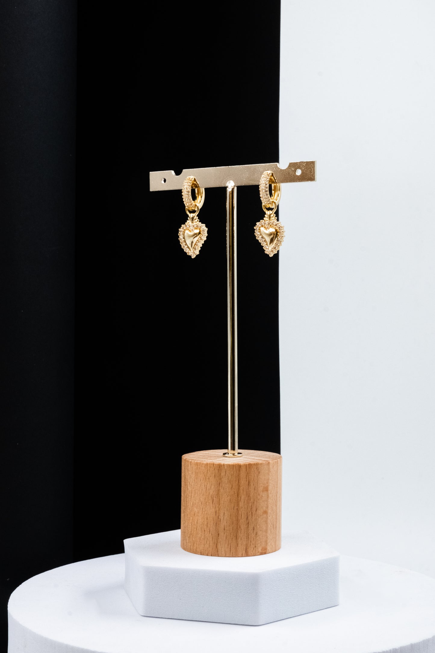 ORECCHINI CERCHIETTO CUORE SACRO ORO