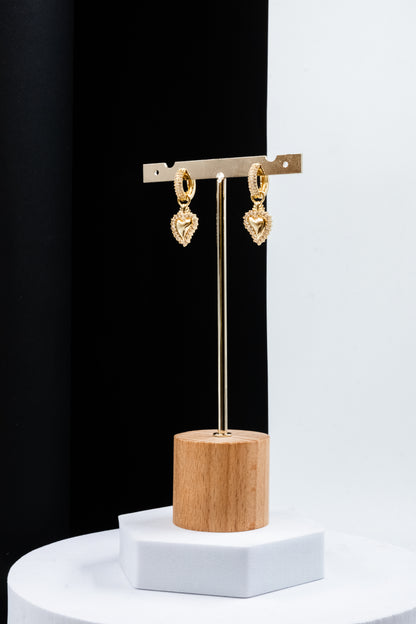 ORECCHINI CERCHIETTO CUORE SACRO ORO