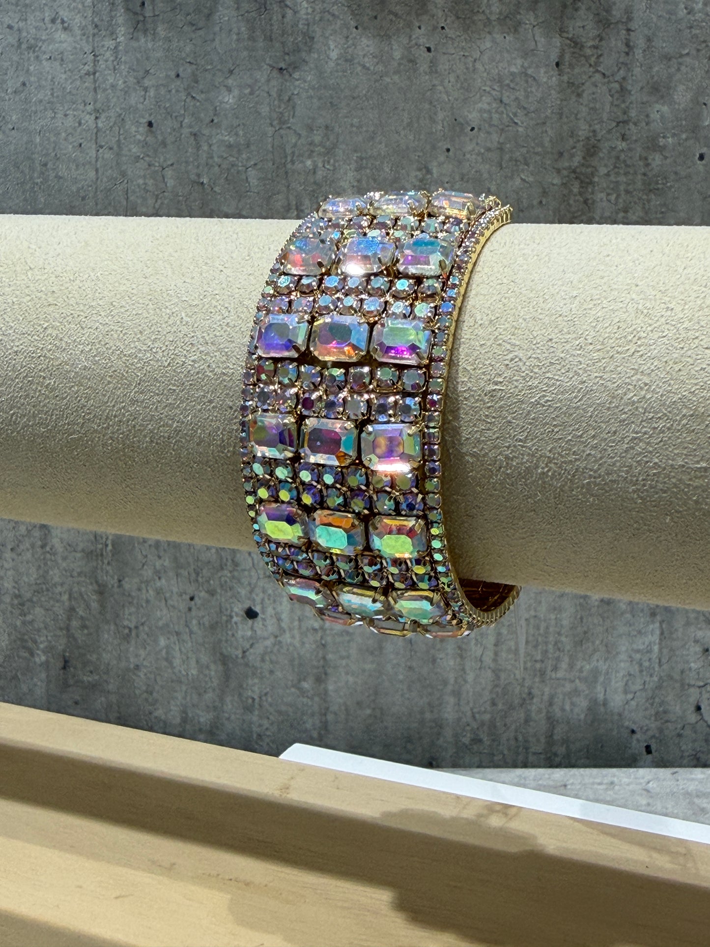 BRACCIALE RIGIDO FASHION BOREALE