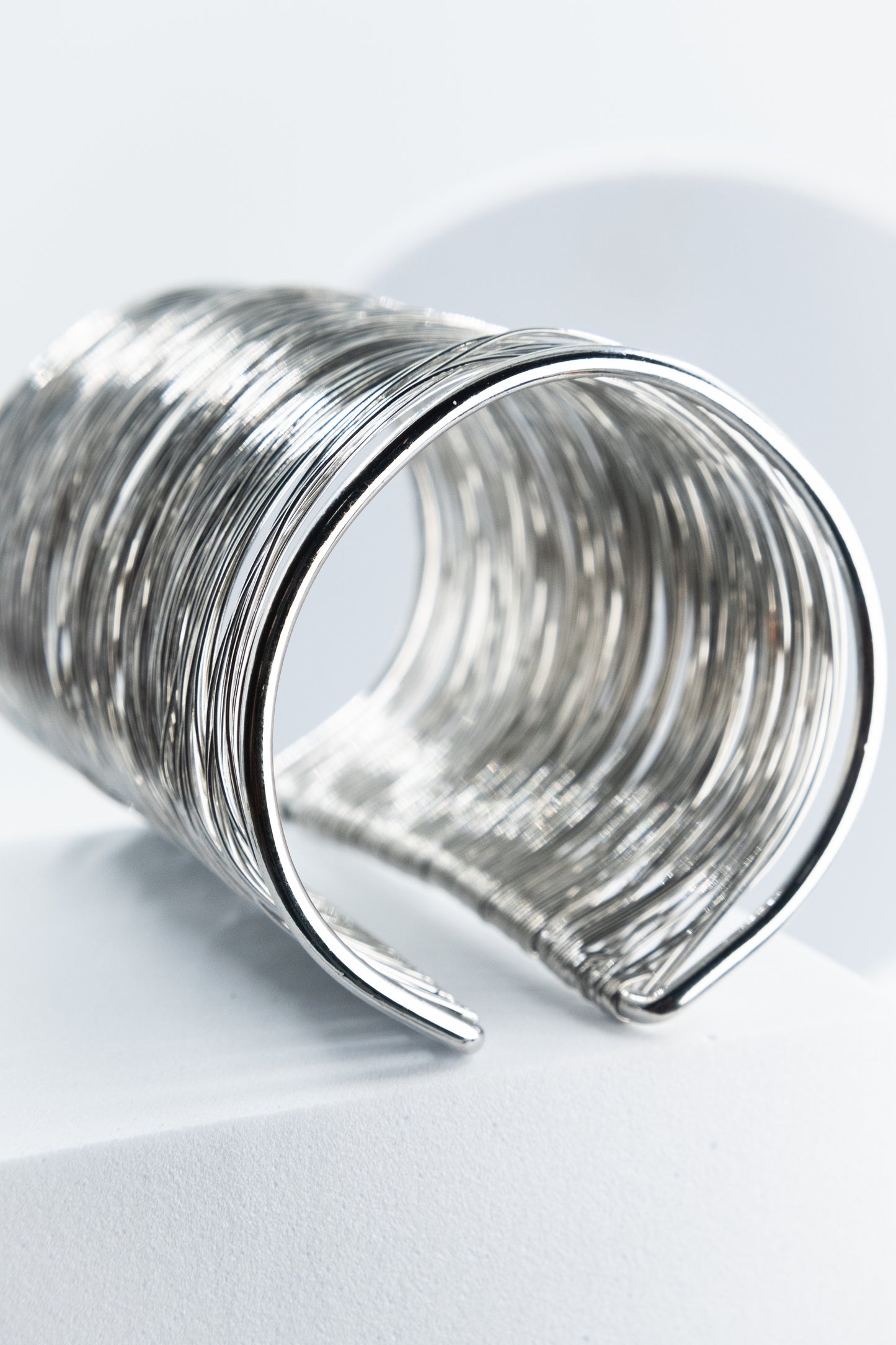 BRACCIALE RIGIDO MULTIFILO 8 CM ARGENTO