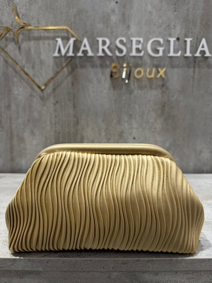 CLUTCH PLISSE ORO