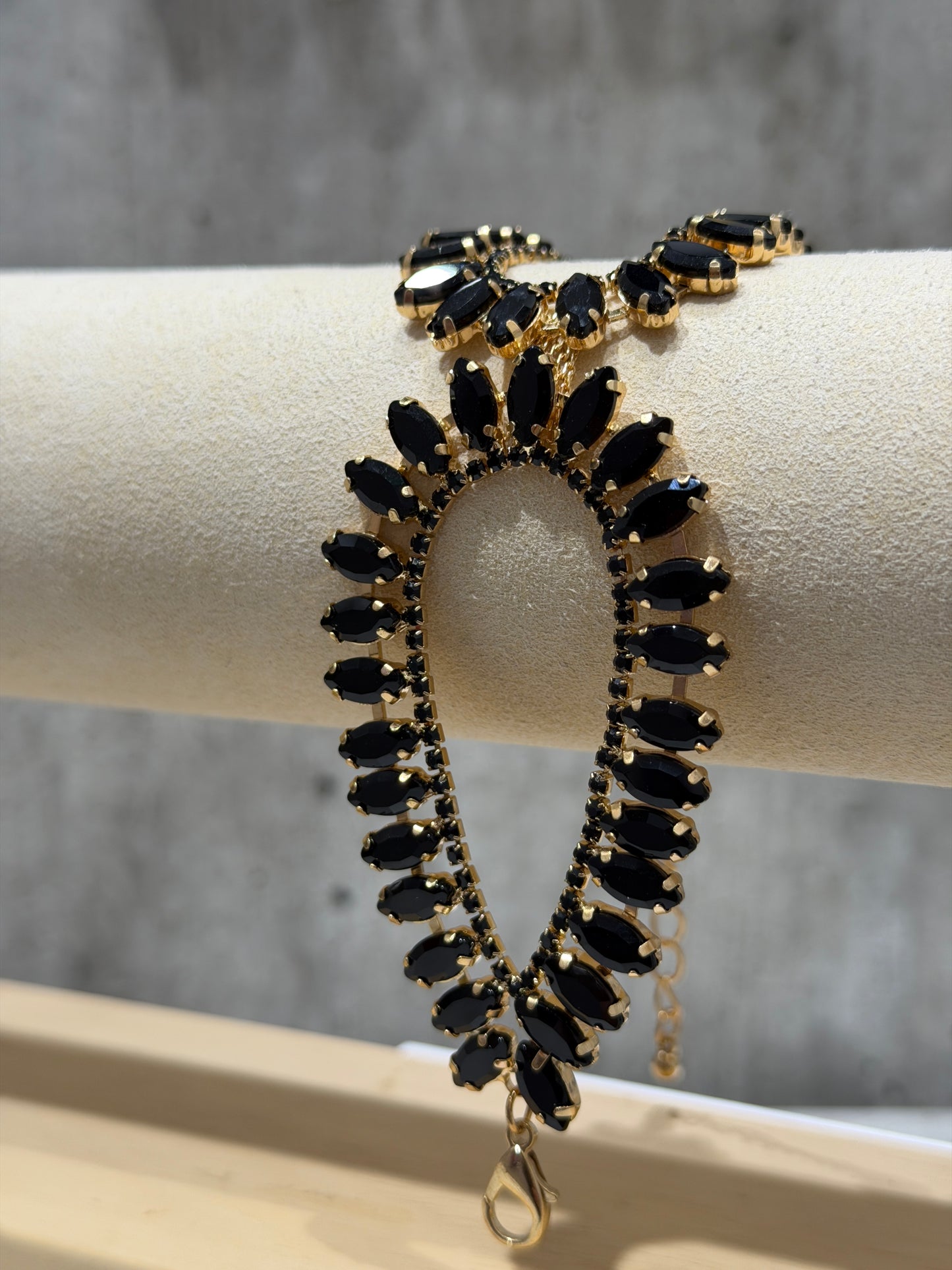BRACCIALE A FASCIA FASHION NERO