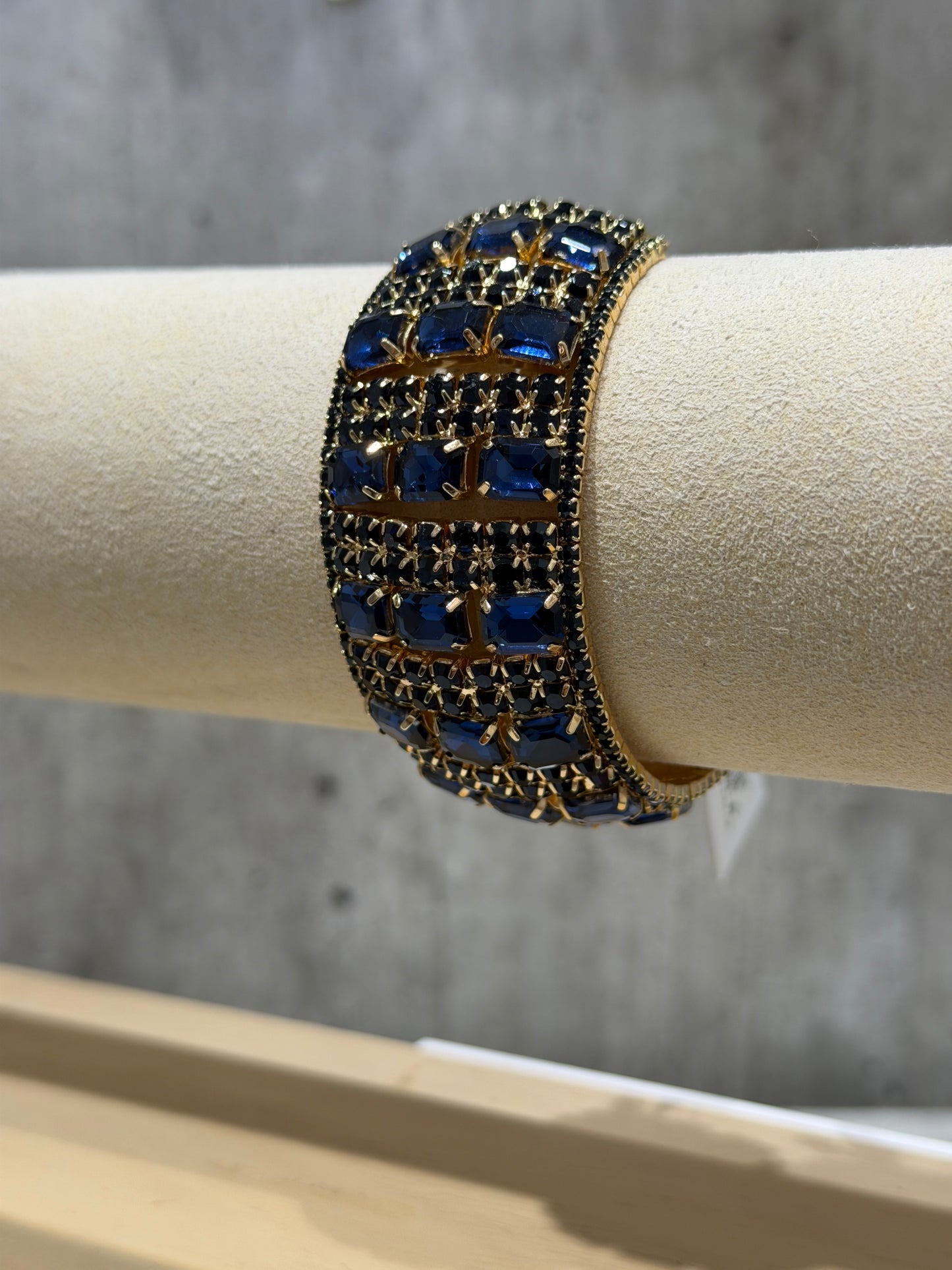 BRACCIALE RIGIDO FASHION BLU NOTTE