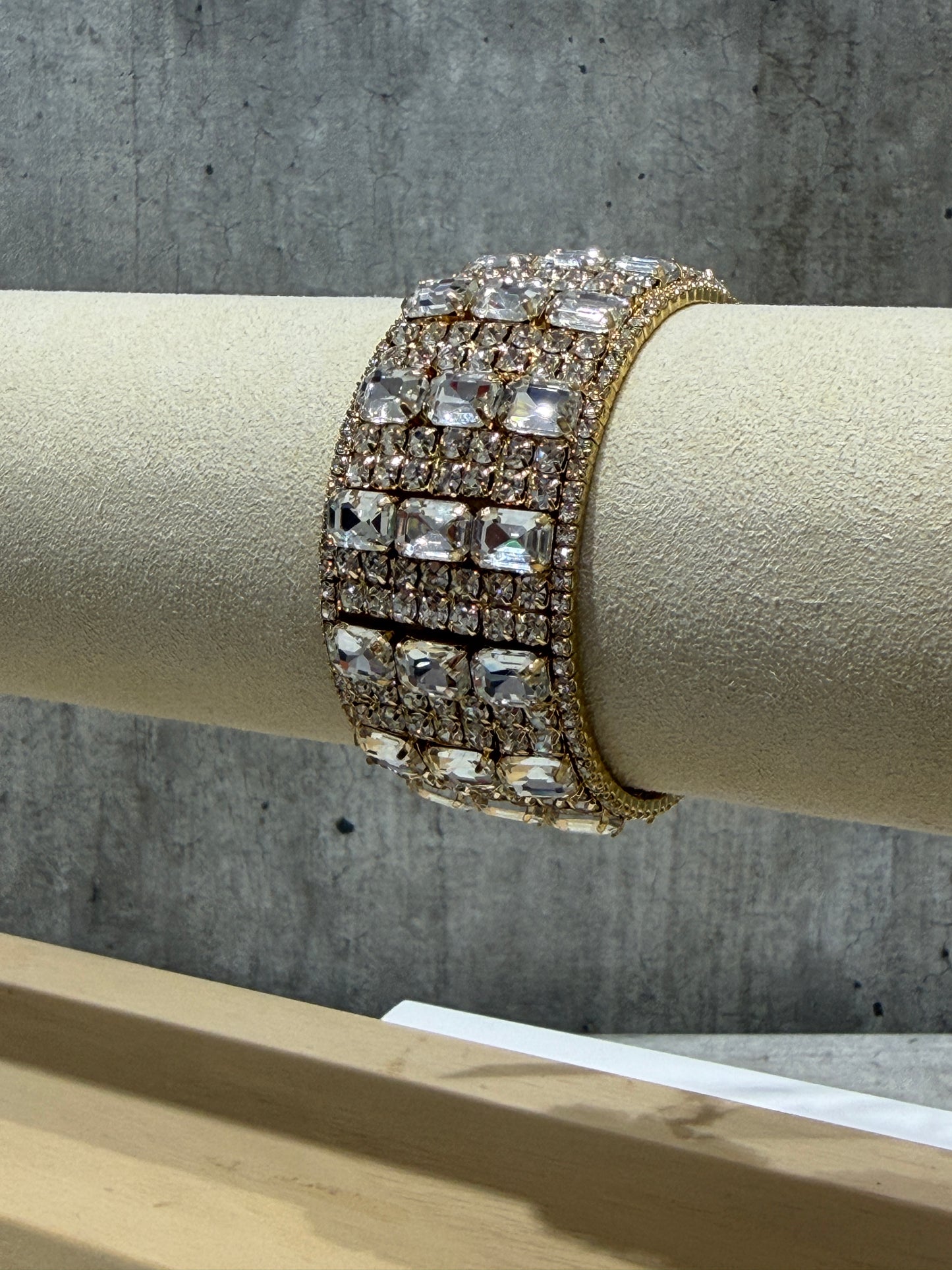 BRACCIALE RIGIDO FASHION BIANCO & ORO