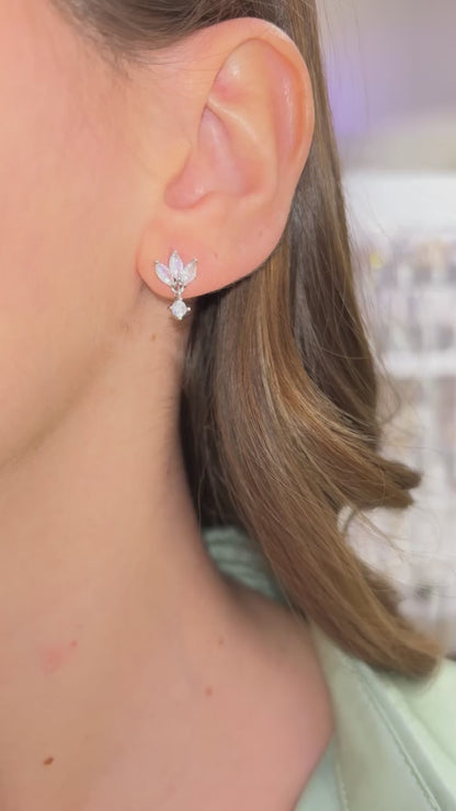 ORECCHINI PETALI CON PENDENTE ARGENTO